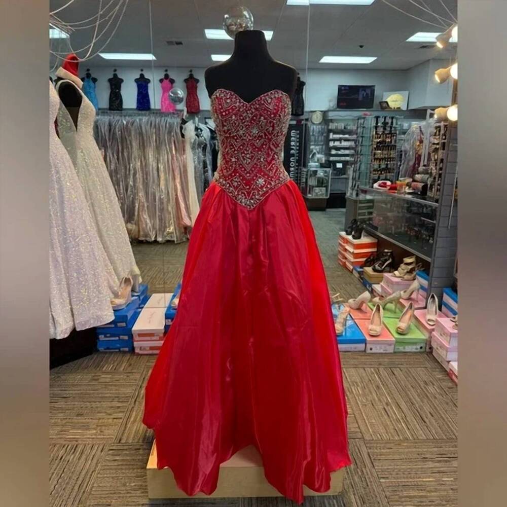 NEW QUINCEANERA COLLECTION women's prom dress in red